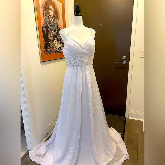 Minimal Beach Vintage Wedding Dress Elegant Long Wedding Dress Size 14 - Picture 1 of 3